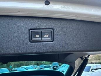 Volkswagen Tiguan 2.0 TDI BlueMotion Tech R-Line DSG Euro 6 (s/s) 5dr