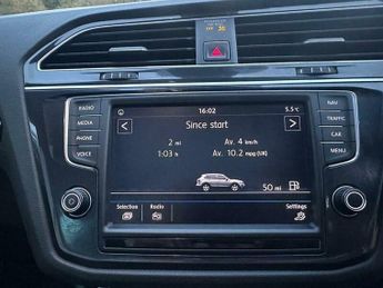 Volkswagen Tiguan 2.0 TDI BlueMotion Tech R-Line DSG Euro 6 (s/s) 5dr