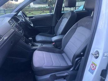 Volkswagen Tiguan 2.0 TDI BlueMotion Tech R-Line DSG Euro 6 (s/s) 5dr