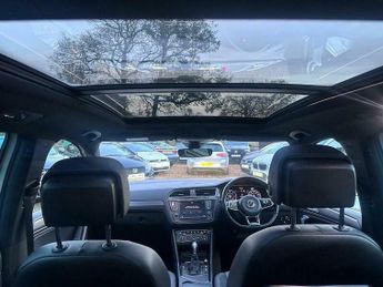 Volkswagen Tiguan 2.0 TDI BlueMotion Tech R-Line DSG Euro 6 (s/s) 5dr
