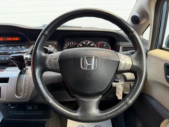 Honda FR-V 1.8 i-VTEC EX 5dr