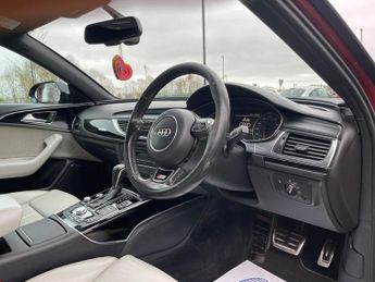 Audi A6 AVANT TDI QUATTRO S LINE BLACK EDITION