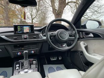 Audi A6 AVANT TDI QUATTRO S LINE BLACK EDITION