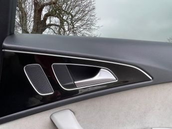 Audi A6 AVANT TDI QUATTRO S LINE BLACK EDITION
