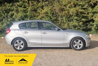 BMW 1 SERIES 120i SE