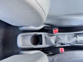 Vauxhall Corsa 1.4i 16v Design 5dr (a/c)