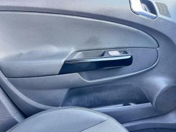 Vauxhall Corsa 1.4i 16v Design 5dr (a/c)