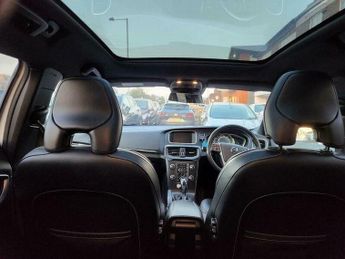 Volvo V40 1.5 T3 R-Design Pro Auto Euro 6 (s/s) 5dr