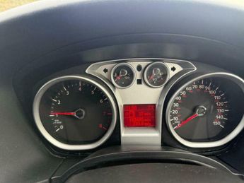 Ford Focus 1.6 Zetec 5dr