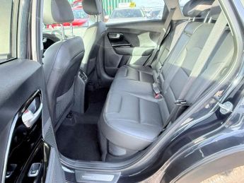 Kia Niro 1.6 GDi 8.9kWh 3 DCT Euro 6 (s/s) 5dr