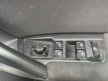 Volkswagen Tiguan SE NAVIGATION TDI DSG