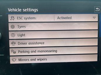 Volkswagen Tiguan SE NAVIGATION TDI DSG