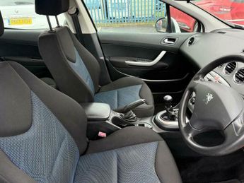 Peugeot 308 1.6 VTi Envy 5dr