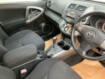 Toyota RAV4 2.0 XT-R 4WD 5dr