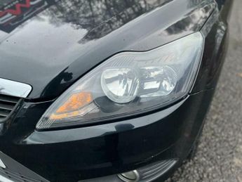 Ford Focus 1.6 TDCi DPF Titanium 5dr