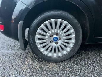 Ford Focus 1.6 TDCi DPF Titanium 5dr