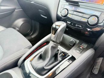 Nissan Qashqai 1.3 DIG-T N-Connecta SUV 5dr Petrol DCT Auto Euro 6 (s/s) (160 p