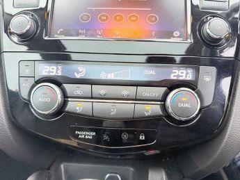 Nissan Qashqai 1.3 DIG-T N-Connecta SUV 5dr Petrol DCT Auto Euro 6 (s/s) (160 p