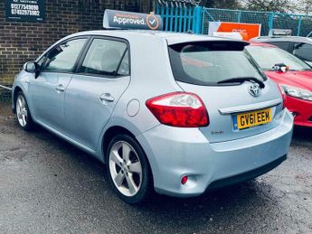 Toyota Auris 1.8 VVT-h T4 CVT Euro 5 (s/s) 5dr