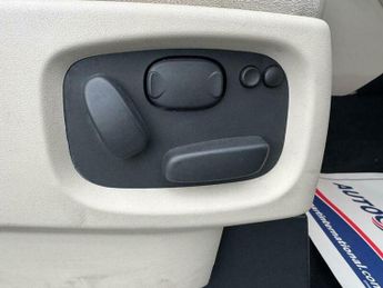 Land Rover Range Rover Sport 3.0 TD V6 HSE CommandShift 4WD Euro 5 5dr