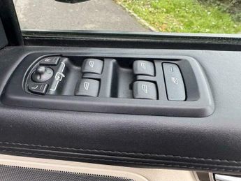 Land Rover Range Rover Sport 3.0 TD V6 HSE CommandShift 4WD Euro 5 5dr