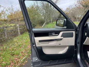 Land Rover Range Rover Sport 3.0 TD V6 HSE CommandShift 4WD Euro 5 5dr