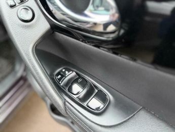 Nissan Qashqai 1.2 DIG-T Tekna XTRON 2WD Euro 6 (s/s) 5dr