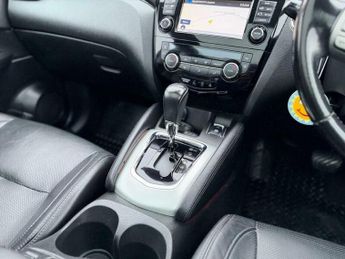 Nissan Qashqai 1.2 DIG-T Tekna XTRON 2WD Euro 6 (s/s) 5dr