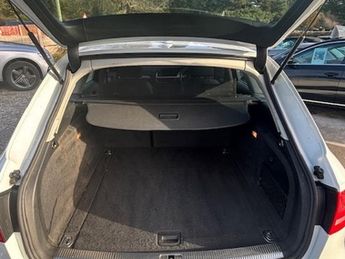 Audi A4 AVANT TDI SE TECHNIK IMMACULATE CONDITION BOASTS-SAT NAVIGATIOM-