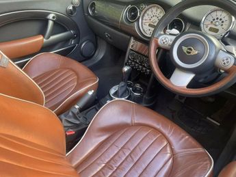 MINI Convertible COOPER SIDEWALK