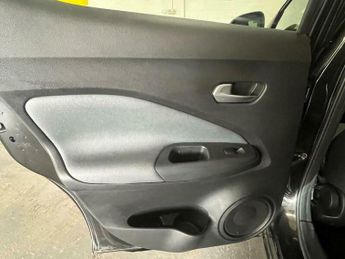 Nissan Juke 1.0 DIG-T Tekna DCT Auto Euro 6 (s/s) 5dr