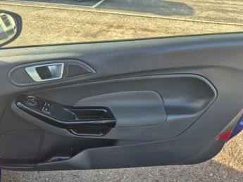 Ford Fiesta 1.0T EcoBoost Zetec Powershift Euro 6 3dr