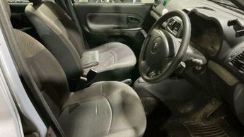 Renault Clio 1.4 16v Expression 5dr