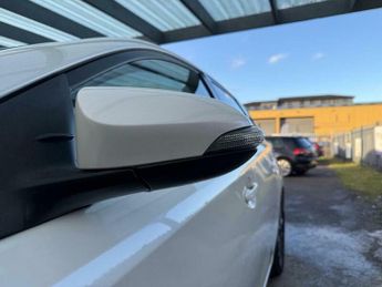 Toyota Auris 1.8 VVT-h Excel CVT Euro 6 (s/s) 5dr (Safety Sense)