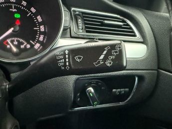 Skoda Superb 2.0 TDI Elegance DSG Euro 5 5dr