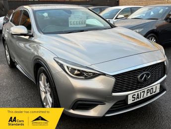 Infiniti Q30 1.6T SE Manual Hatchback 5dr 154BHP