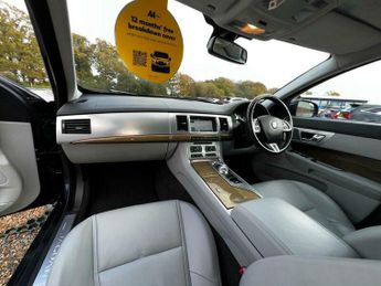 Jaguar XF 2.2d Premium Luxury Auto Euro 5 (s/s) 4dr