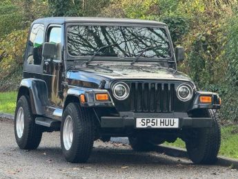 Jeep Wrangler 4.0 Sport Soft top 3dr Petrol Manual 4x4 (302 g/km, 174 bhp)