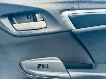 Honda Jazz 1.3 i-VTEC SE CVT Euro 6 (s/s) 5dr