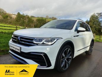 Volkswagen Tiguan R-LINE TSI DSG