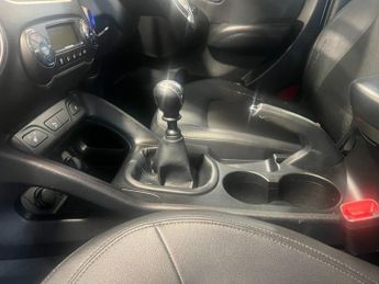 Hyundai IX35 2.0 CRDi Premium SUV 5dr Diesel Manual Euro 5 (134 bhp)