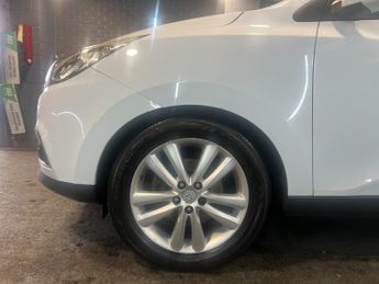 Hyundai IX35 2.0 CRDi Premium SUV 5dr Diesel Manual Euro 5 (134 bhp)