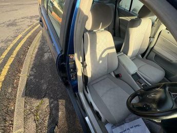 Mercedes-Benz C Class 1.8 C180 Kompressor Classic SE 4dr