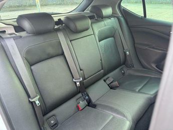 Vauxhall Astra 1.4i Turbo Elite Nav Auto Euro 6 (s/s) 5dr