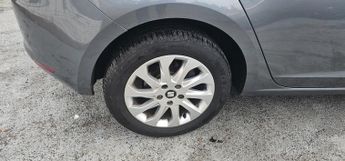 SEAT Leon 1.6 TDI CR SE Hatchback 5dr Diesel DSG Euro 5 (s/s) (105 ps)