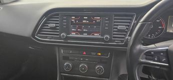 SEAT Leon 1.6 TDI CR SE Hatchback 5dr Diesel DSG Euro 5 (s/s) (105 ps)