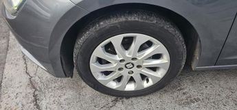 SEAT Leon 1.6 TDI CR SE Hatchback 5dr Diesel DSG Euro 5 (s/s) (105 ps)