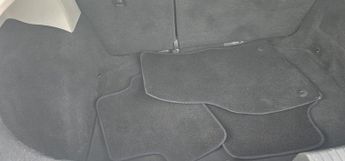 SEAT Leon 1.6 TDI CR SE Hatchback 5dr Diesel DSG Euro 5 (s/s) (105 ps)