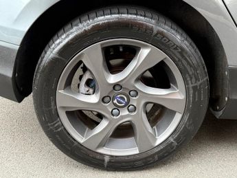 Volvo V40 D2 CROSS COUNTRY LUX