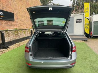 Skoda Superb SE TECHNOLOGY TDI DSG